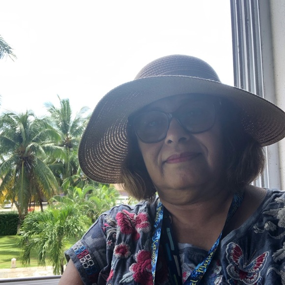 Meet your Posher, Maria - Picture 4 of 4